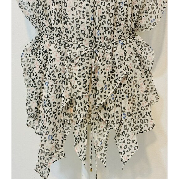Diane Von Furstenberg  Women Size 2 Animal Print Silk Blouse Boho Quiet Luxury - Picture 3 of 14